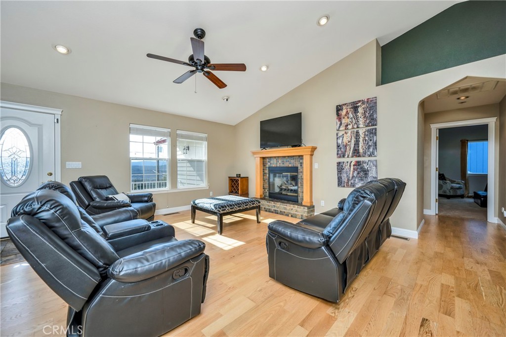 18920 Stonegate Road Hidden Valley Lake, CA 95467 - Photo 4 of 25