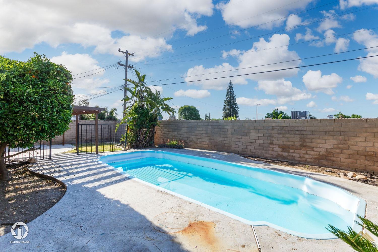 Undisclosed Address Bakersfield, CA 93308 - Photo 25 of 27 a view of a terrace