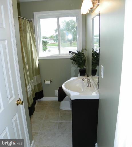 1106 Halstead Road Parkville, MD 21234 - Photo 12 of 12 Bath