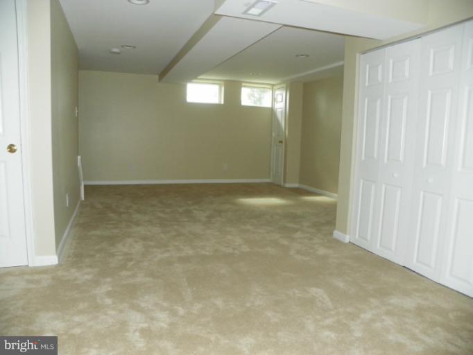 1106 Halstead Road Parkville, MD 21234 - Photo 4 of 12 Family Room