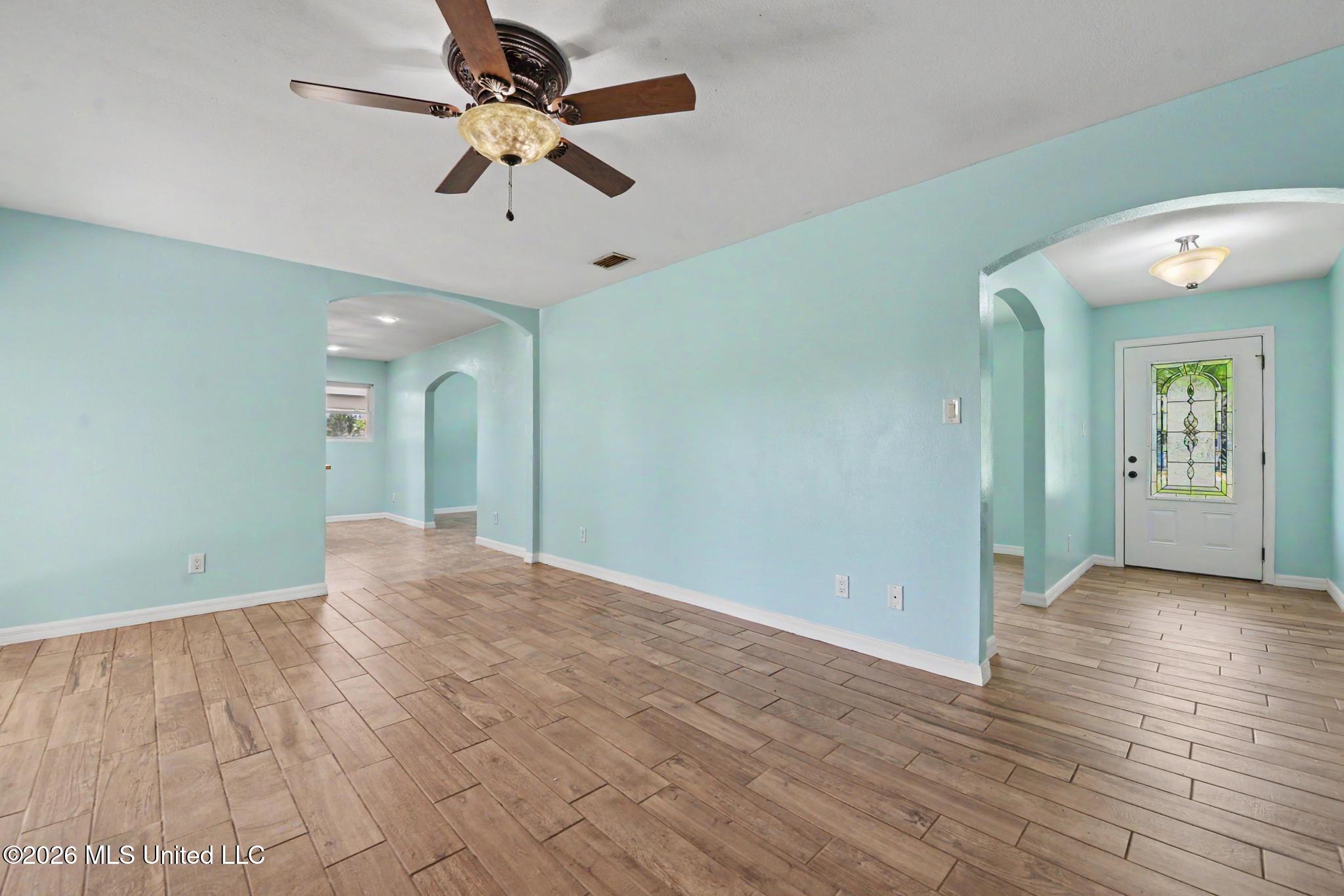 6224 Ehelers Street Moss Point, MS 39563 - Photo 3 of 29 003