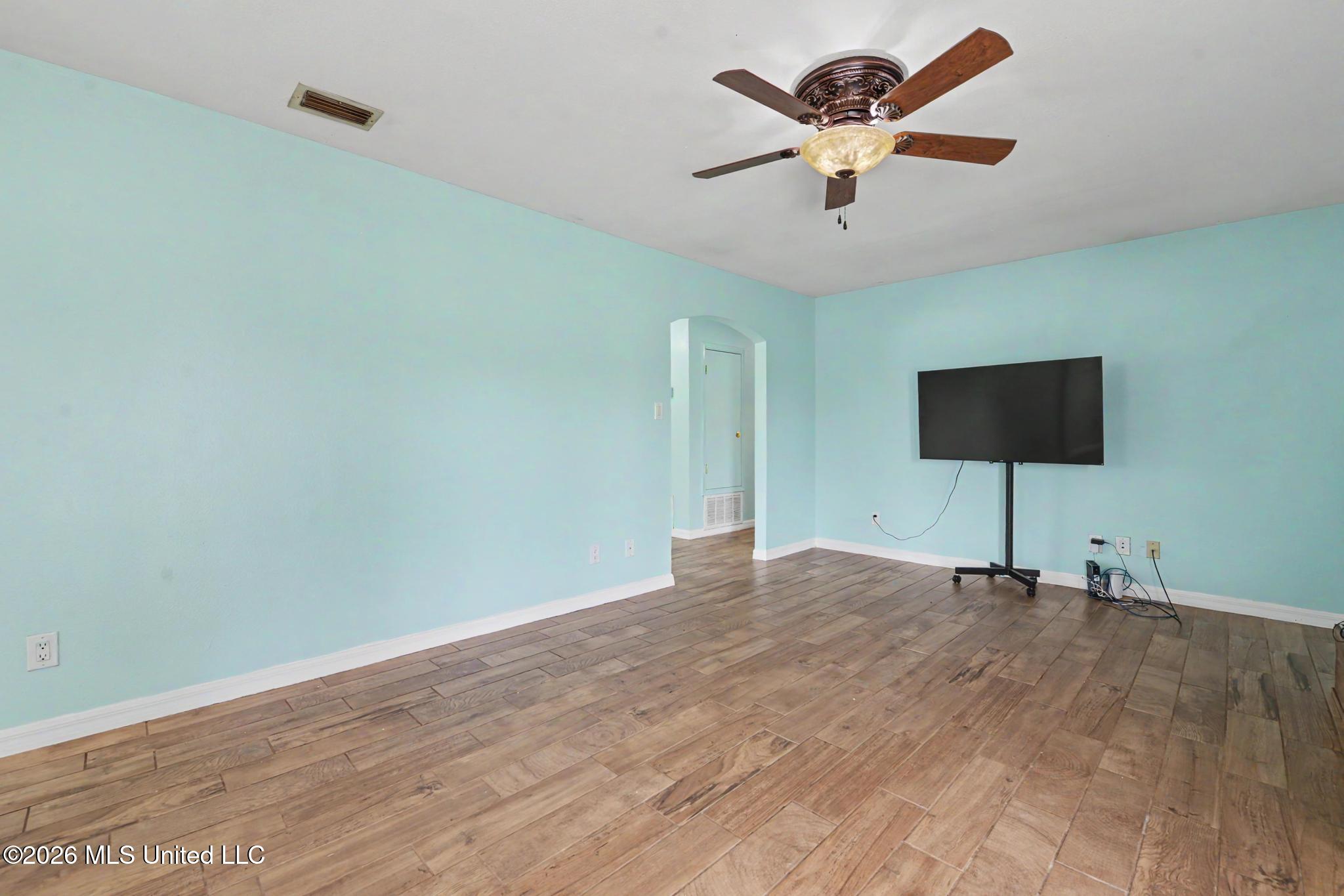 6224 Ehelers Street Moss Point, MS 39563 - Photo 6 of 29 006
