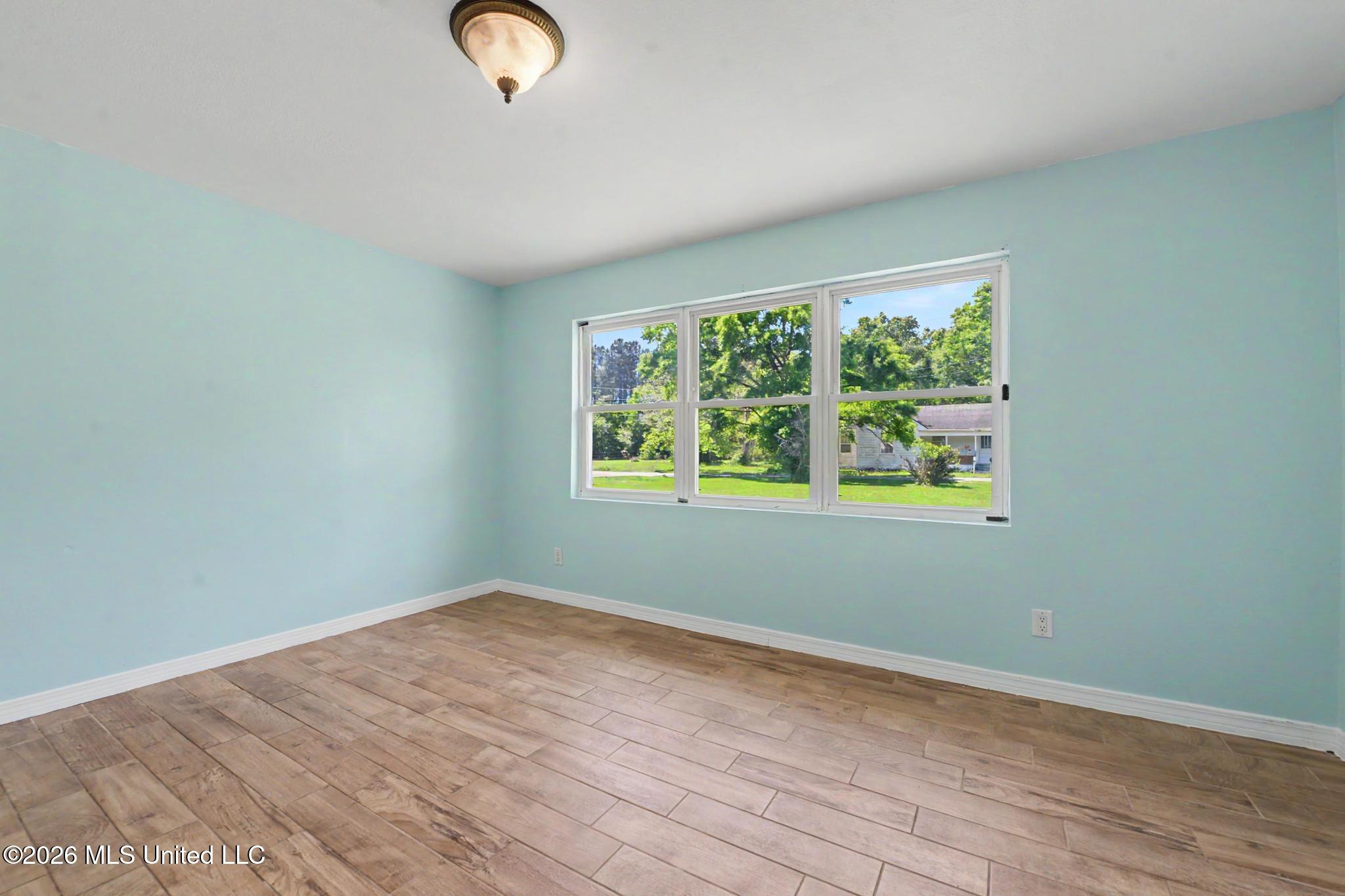 6224 Ehelers Street Moss Point, MS 39563 - Photo 7 of 29 007