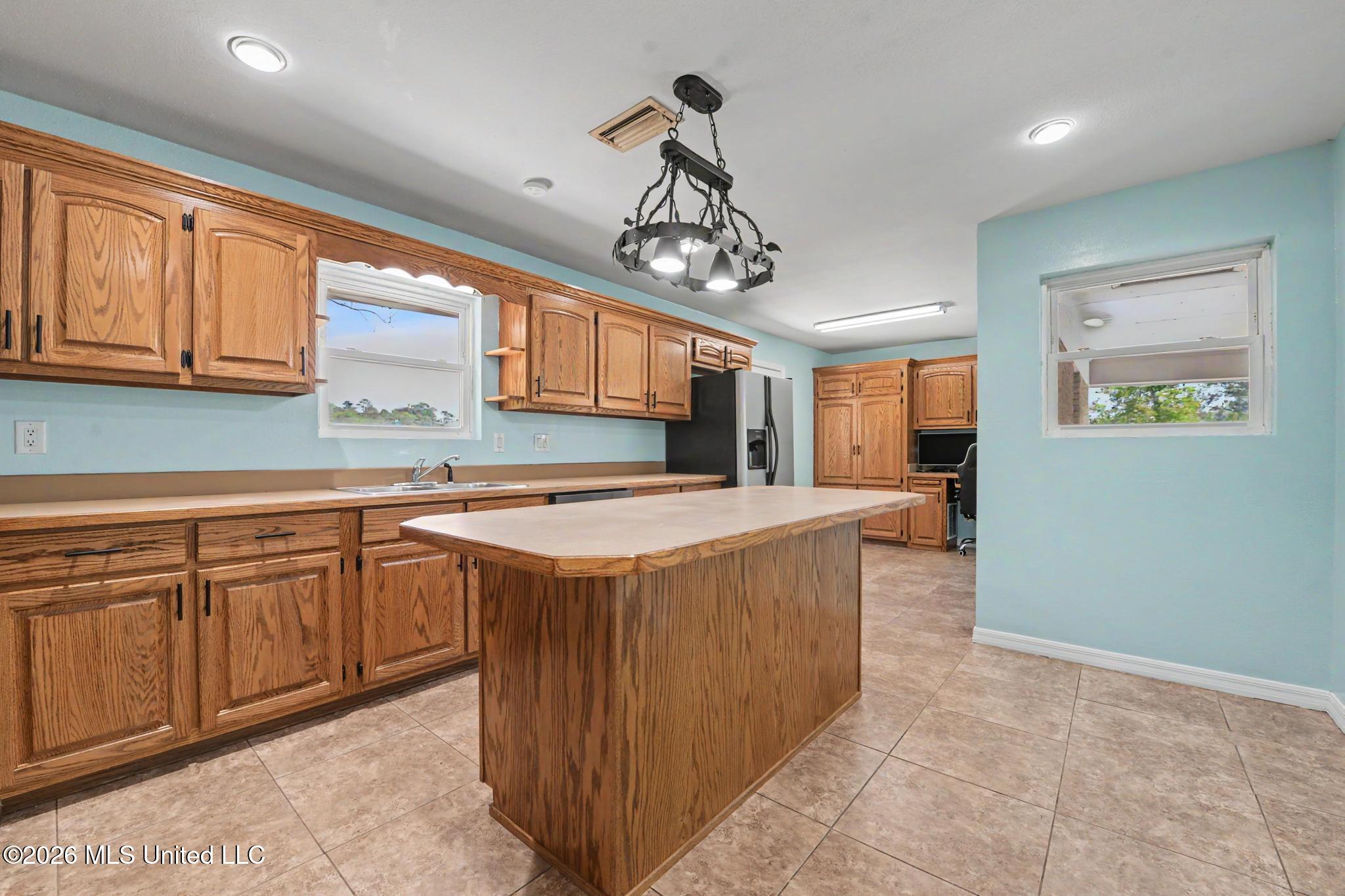 6224 Ehelers Street Moss Point, MS 39563 - Photo 9 of 29 009