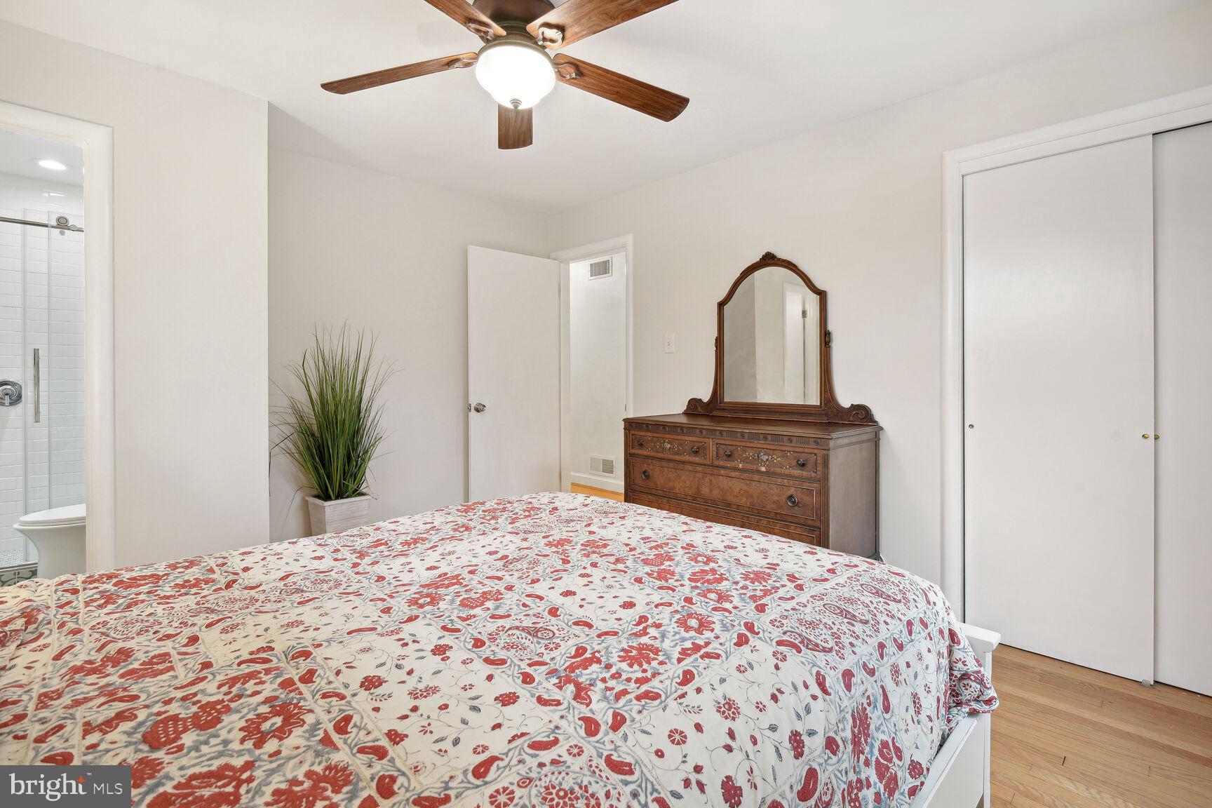 10428 Huntley Avenue Silver Spring, MD 20902 - Photo 20 of 29
