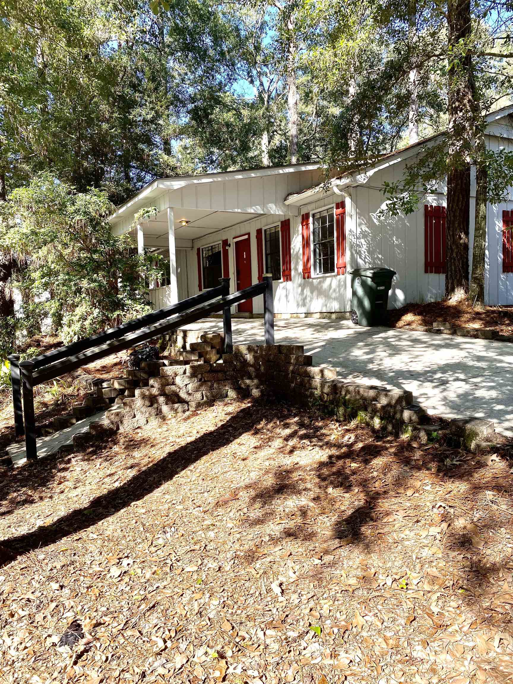 100 Perry Circle Daphne, AL 36526 - Photo 7 of 13 Front Of Structure