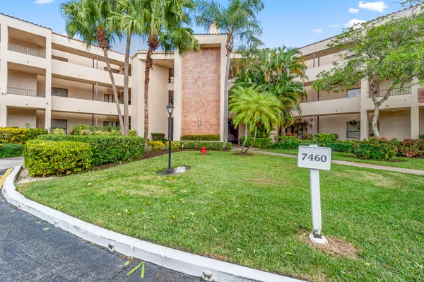 $3,000 | 7460 La Paz Boulevard, Unit 304, Boca Raton, FL 33433