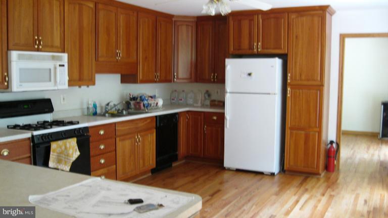 13260 Joy Road Lusby, MD 20657 - Photo 22 of 25 Kitchen