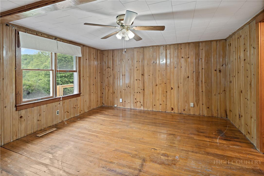 466 Stony Fork Road Deep Gap, NC 28618 - Photo 34 of 49