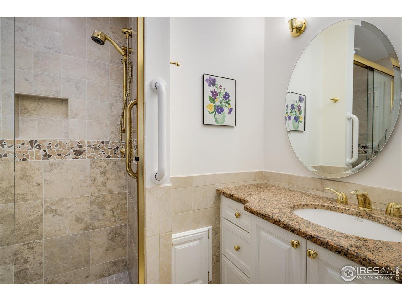 865 Willowbrook Road Boulder, CO 80302 - Photo 18 of 37 Primary bath