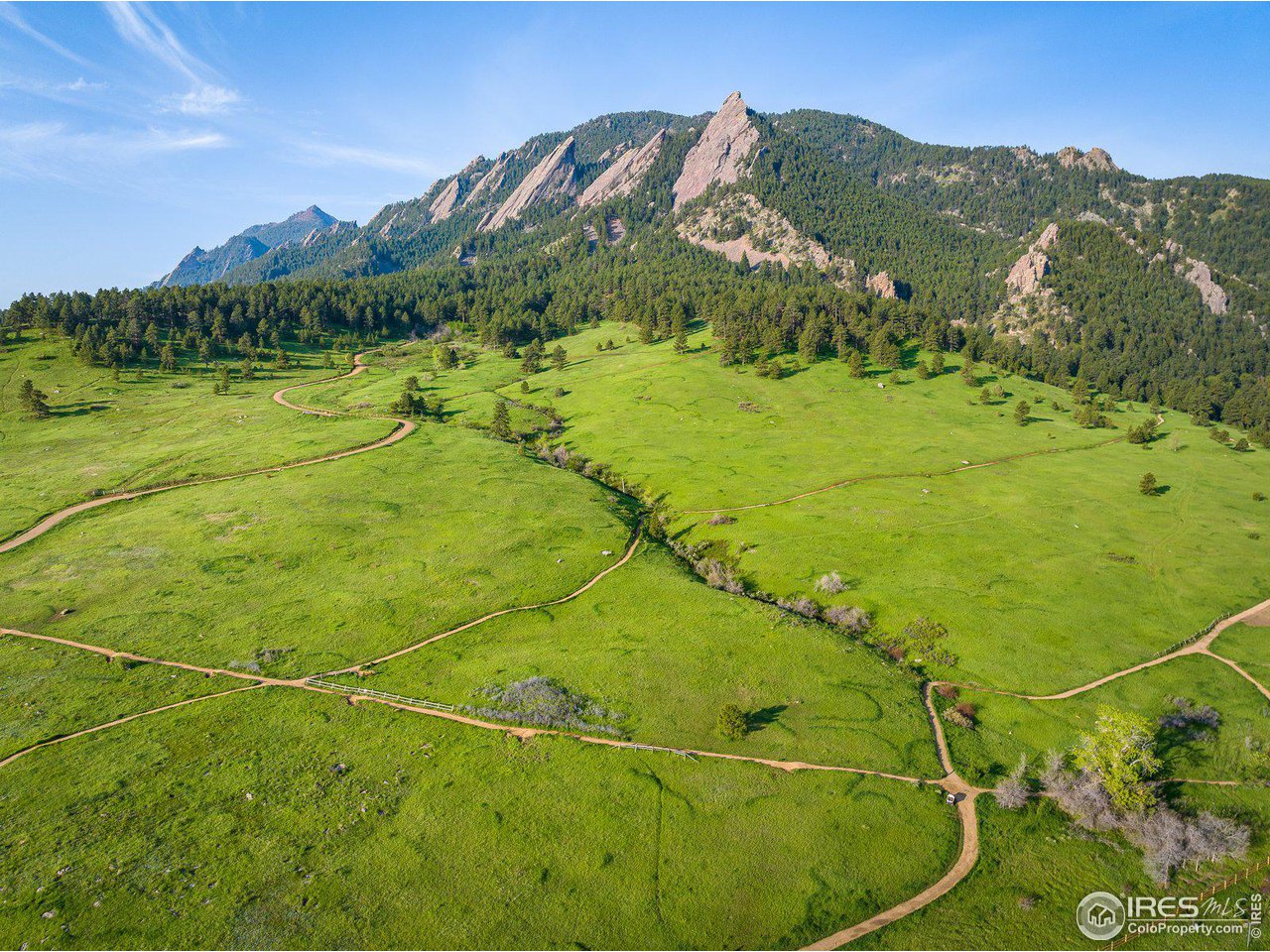 865 Willowbrook Road Boulder, CO 80302 - Photo 2 of 37 The Flatirons and trails 3 blocks away