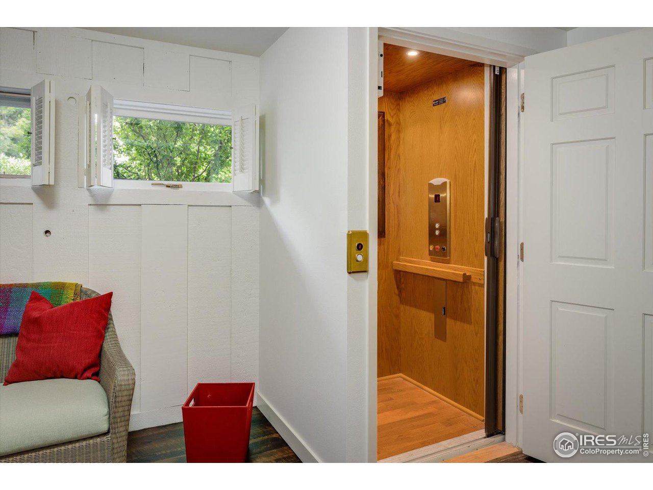 865 Willowbrook Road Boulder, CO 80302 - Photo 24 of 37 Elevator