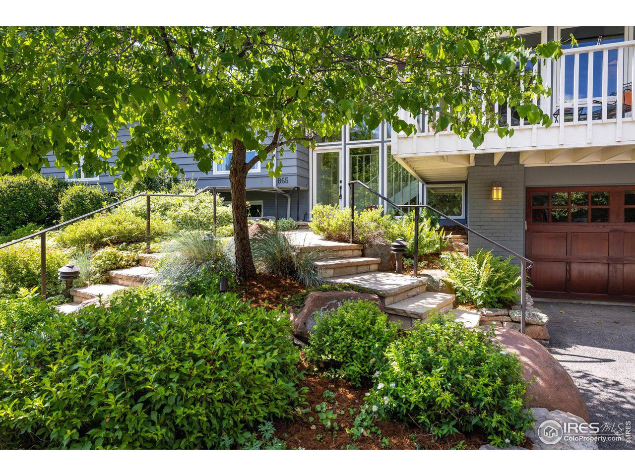 865 Willowbrook Road Boulder, CO 80302 - Photo 4 of 37 Beautifully landscaped