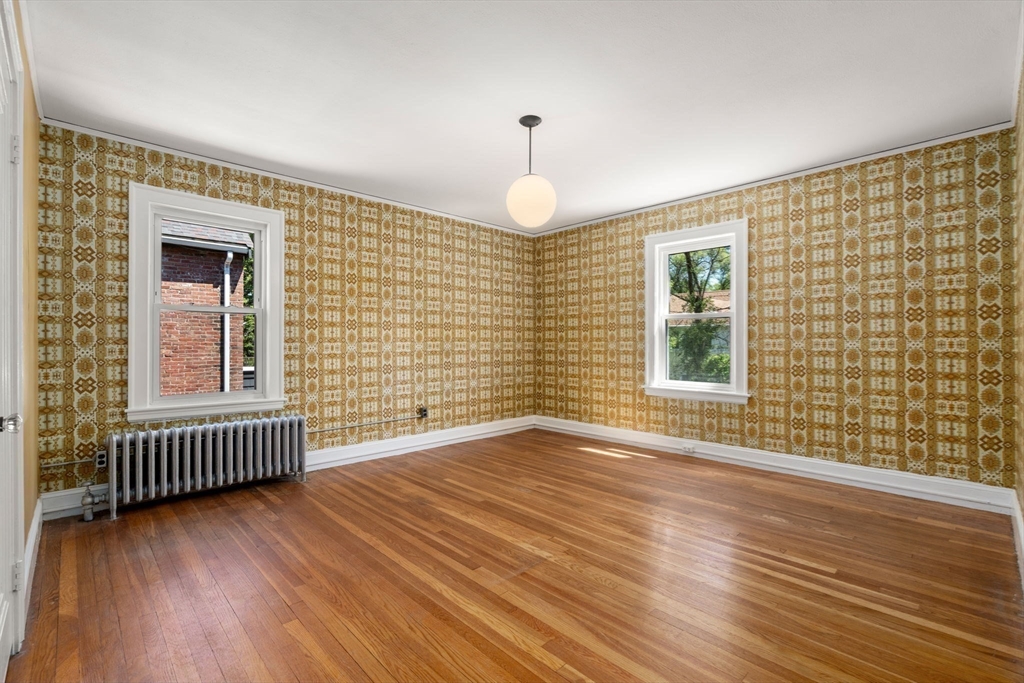261 Russett Road Brookline, MA 02467 - Photo 20 of 36