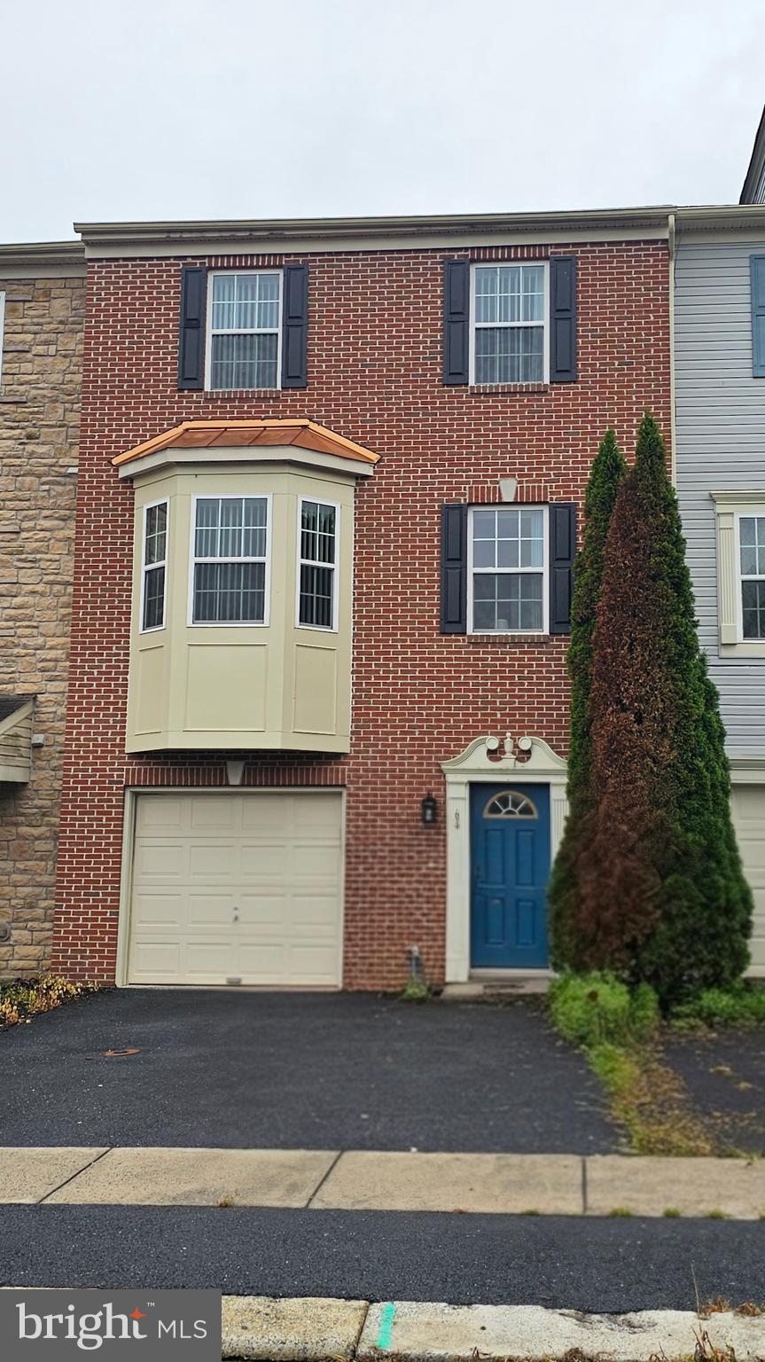 64 Milestone Court Chambersburg, PA 17201 - Photo 2 of 59 Easy maintenance, large townhome!
