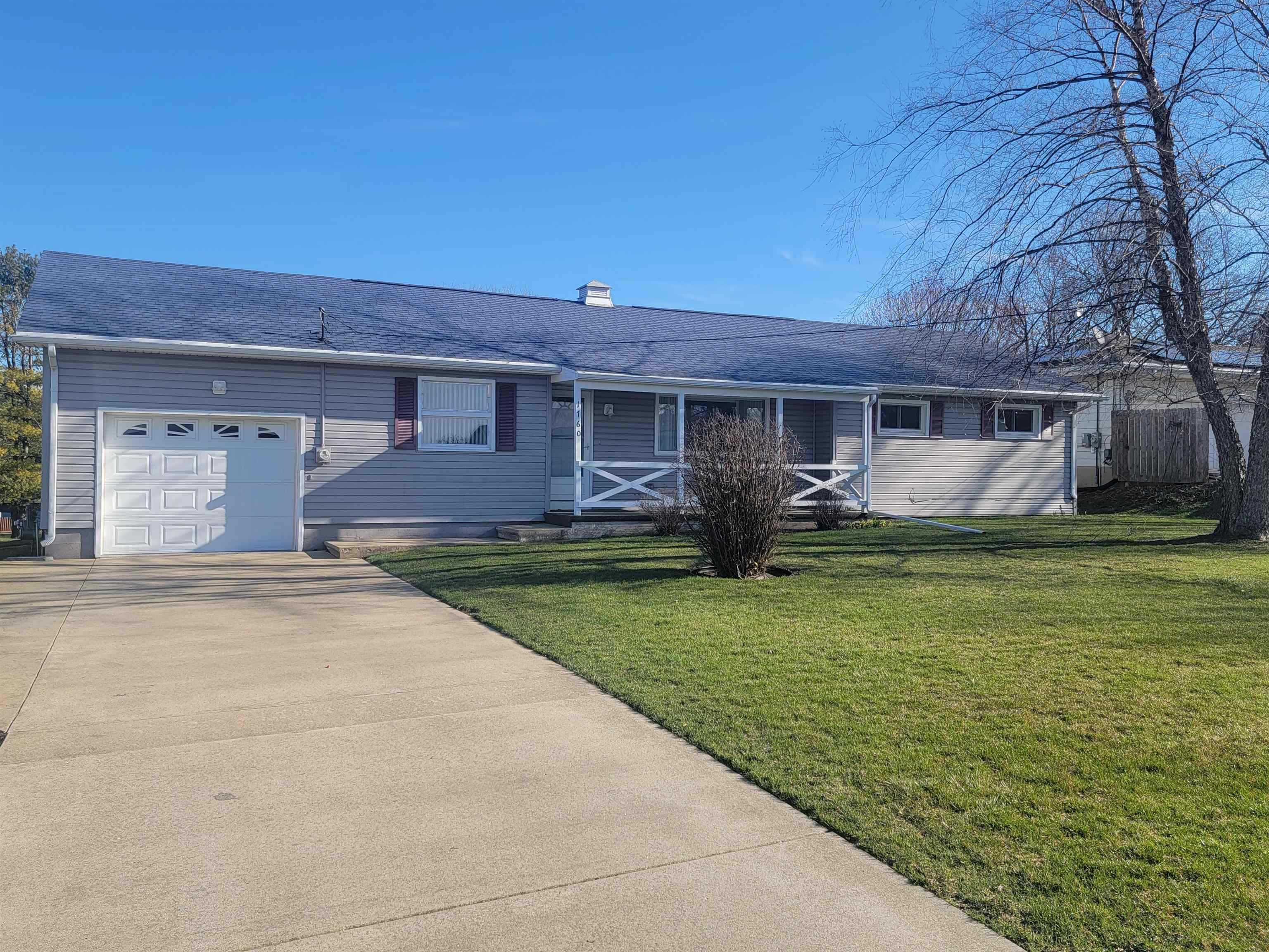 1760 West Fairview Road Freeport, IL 61032 - Photo 1 of 21 Gallery Image 1