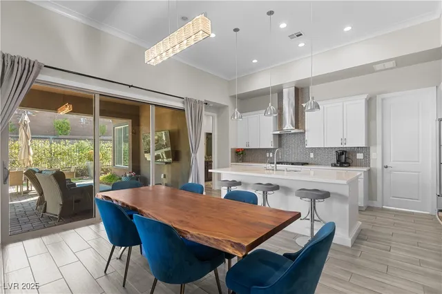 $849,900 | 10107 Regency Square Avenue, Las Vegas, NV 89148