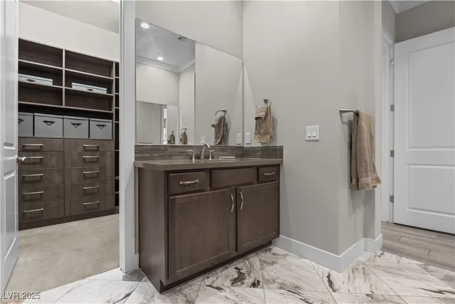 $849,900 | 10107 Regency Square Avenue, Las Vegas, NV 89148