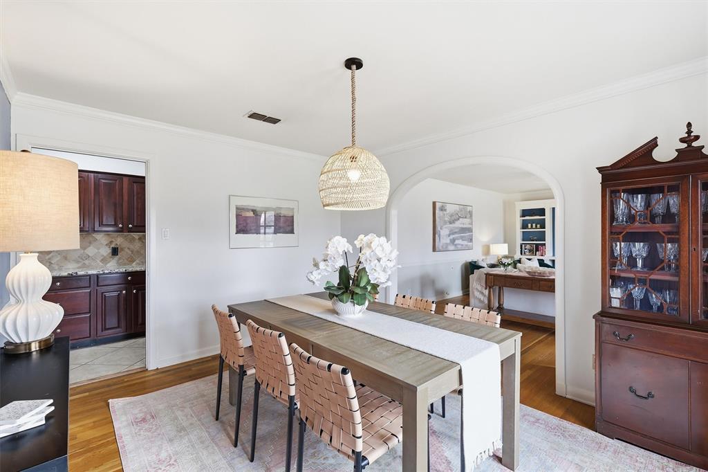 6724 Kirkwood Road Fort Worth, TX 76116 - Photo 12 of 40 a view of a dining room with furniture