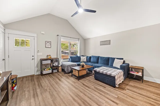 $324,900 | 103 C Oak Park Drive, Dickson, TN 37055