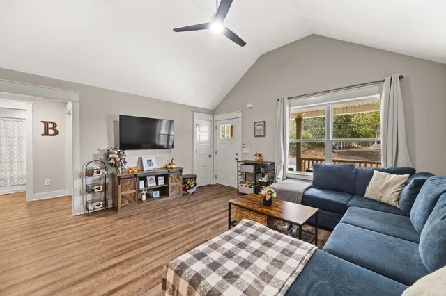 $324,900 | 103 C Oak Park Drive, Dickson, TN 37055