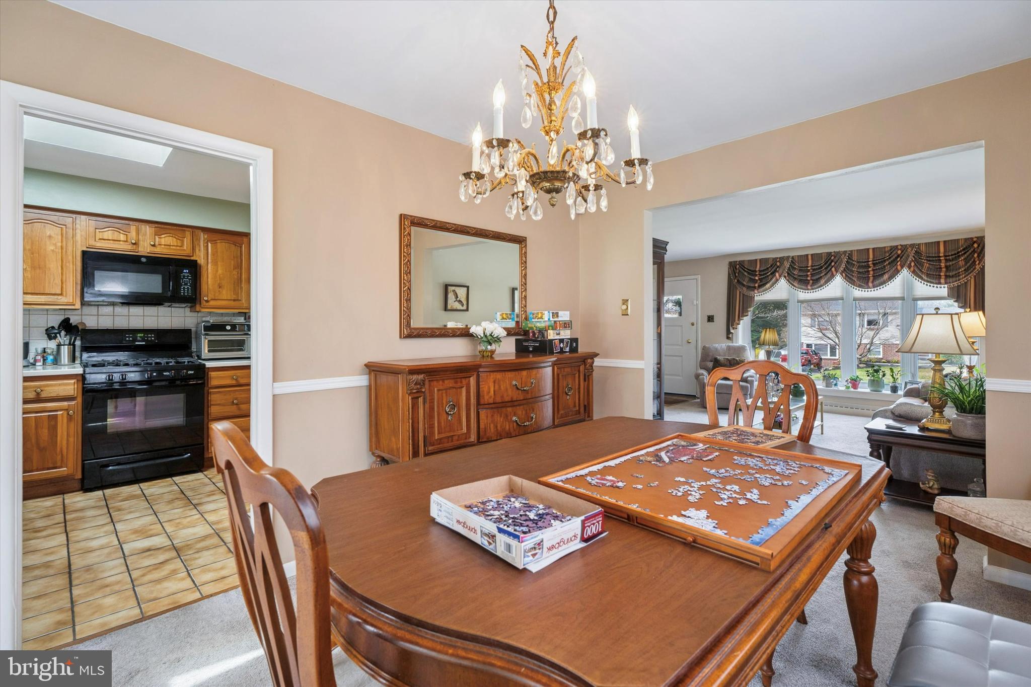 323 Candlewood Road Broomall, PA 19008 - Photo 7 of 25 Spacious dining room.