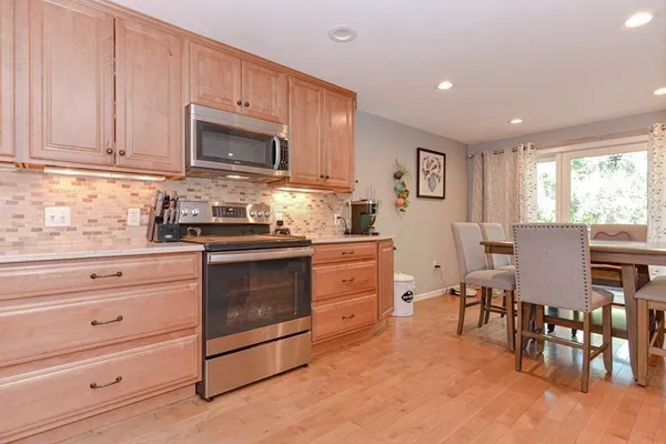 $525,000 | 144 Pleasant Street, Unit 20, Walpole, MA 02032