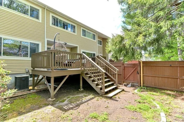 $525,000 | 144 Pleasant Street, Unit 20, Walpole, MA 02032