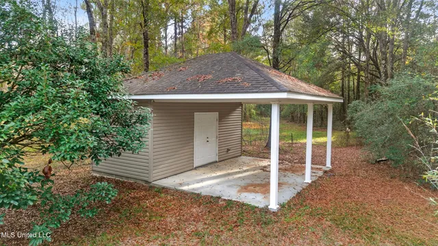 $595,000 | 217 Pine Grove Road, Picayune, MS 39466