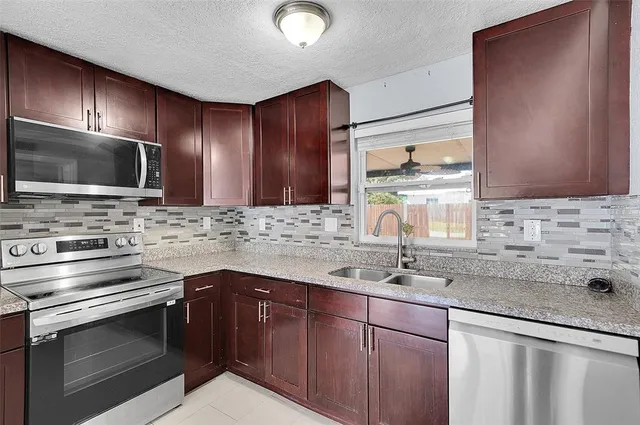 $485,000 | 3111 Northeast 11th Terrace, Pompano Beach, FL 33064