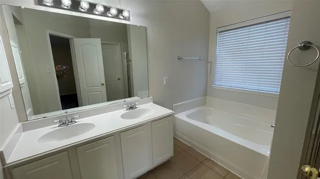 $2,095 | 8505 Prairie Dawn Drive, Fort Worth, TX 76131