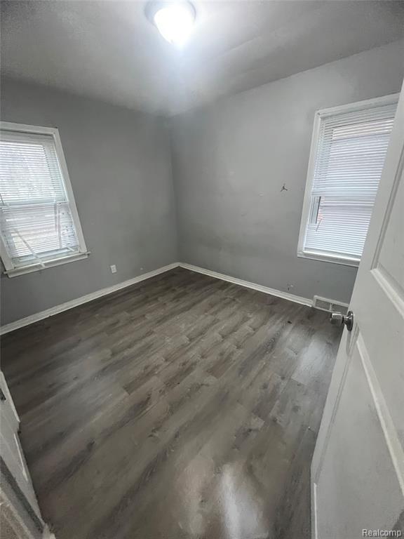 9599 Whitcomb Detroit, MI 48227 - Photo 22 of 38