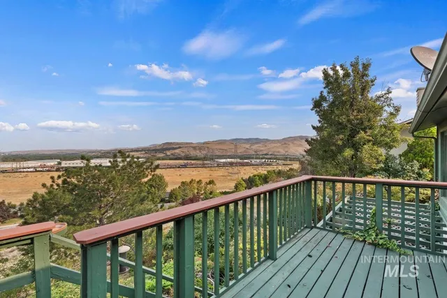 $675,000 | 3082 Sweetwater Drive, Boise, ID 83716