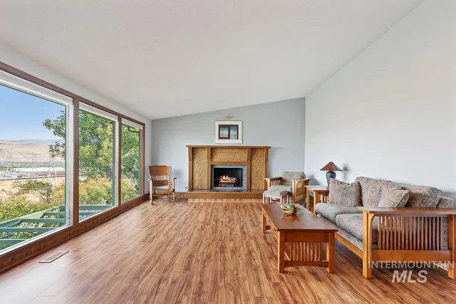 $675,000 | 3082 Sweetwater Drive, Boise, ID 83716