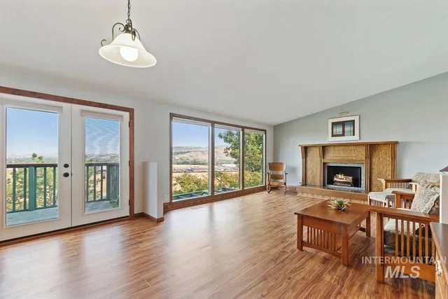 $675,000 | 3082 Sweetwater Drive, Boise, ID 83716