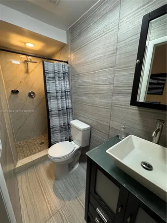 $5,500 | 256 Northwest 82nd Terrace, Miami, FL 33150