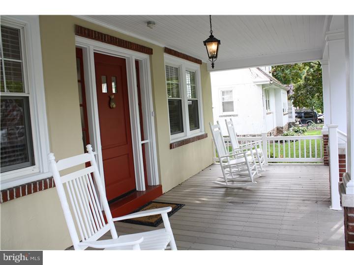 54 North Wakefield Road Norristown, PA 19403 - Photo 2 of 25 Porch