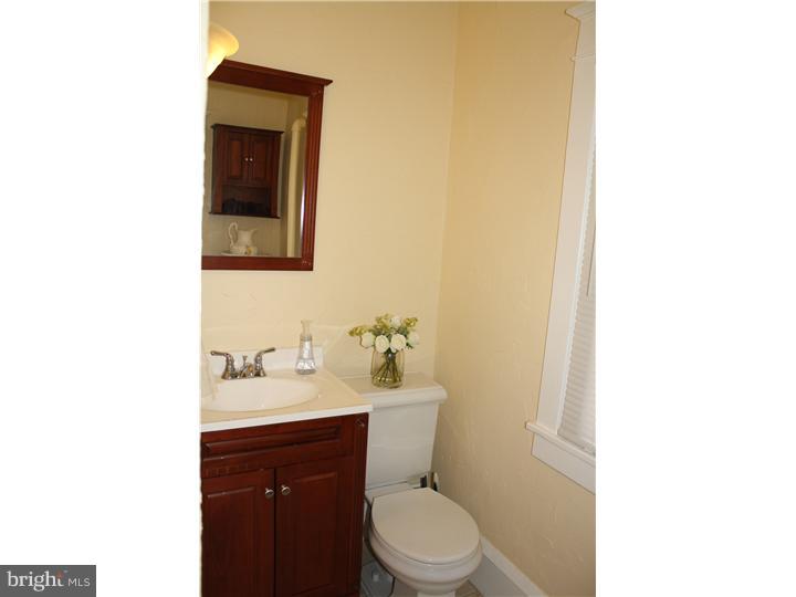 54 North Wakefield Road Norristown, PA 19403 - Photo 13 of 25 Half Bath