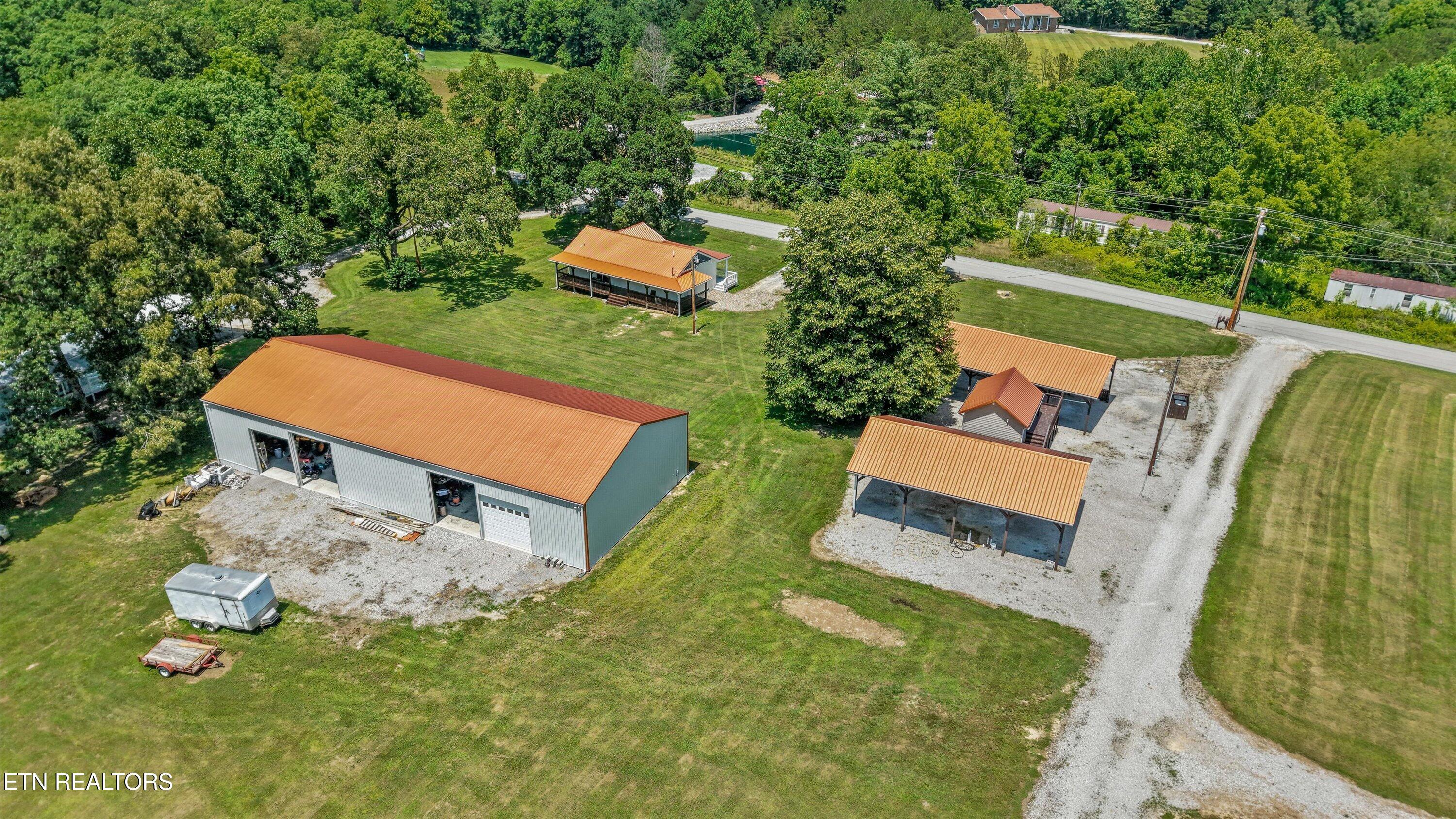 131 Burrville Road Sunbright, TN 37872 - Photo 5 of 55 72-131 Burrville Rd09