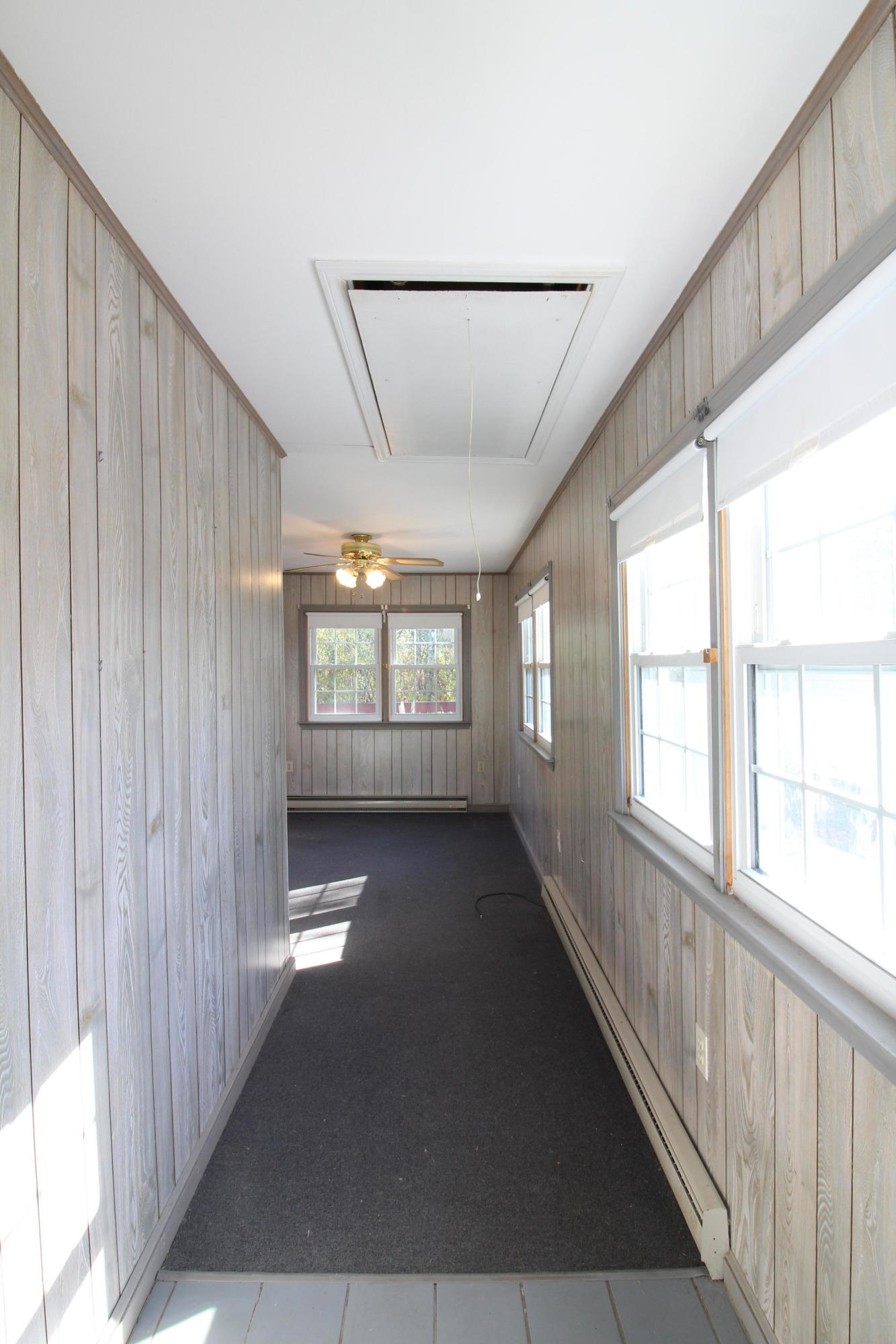 21 Wayside Road Portland, ME 04102 - Photo 4 of 25 Entry/Sunroom