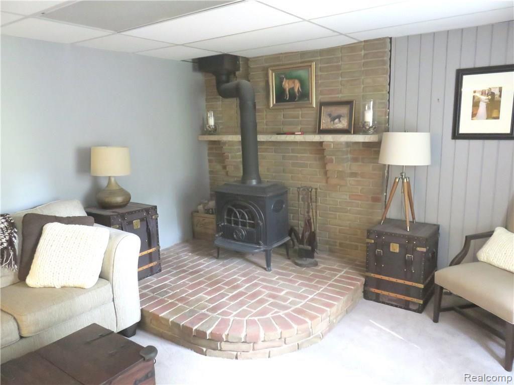 521 Utah Road Rochester Hills, MI 48307 - Photo 14 of 34