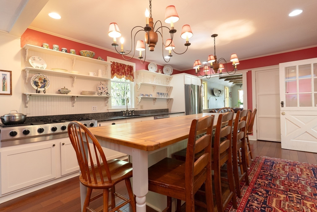 391 Brookfield Road Brimfield, MA 01010 - Photo 6 of 42 Gallery Image 6