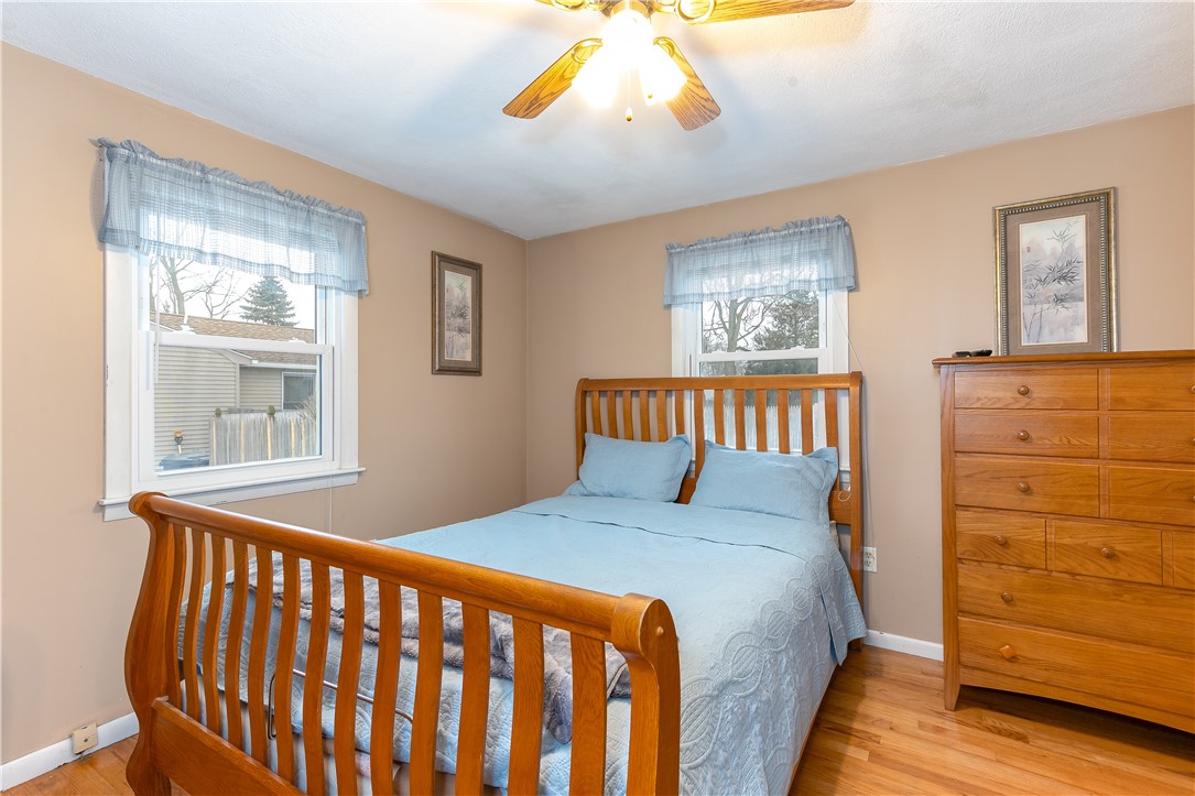 11 Larkspur Road Warwick, RI 02886 - Photo 12 of 22 Gallery Image 12