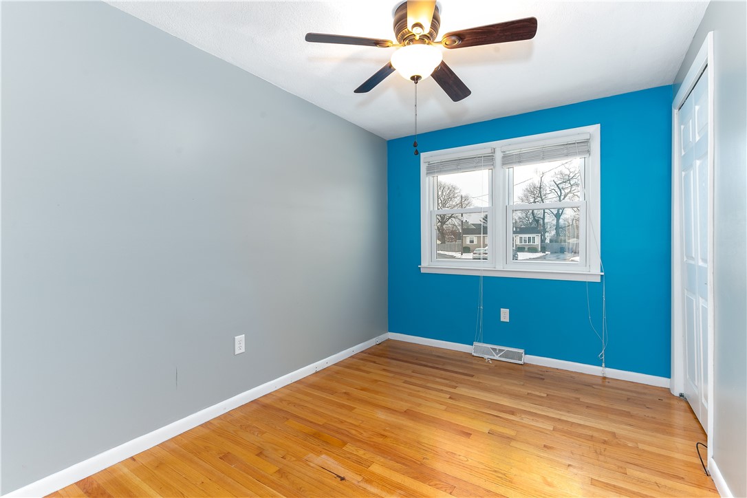 11 Larkspur Road Warwick, RI 02886 - Photo 15 of 22 Gallery Image 15