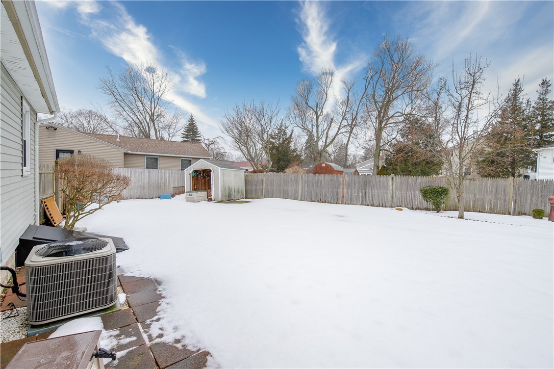 11 Larkspur Road Warwick, RI 02886 - Photo 17 of 22 Gallery Image 17