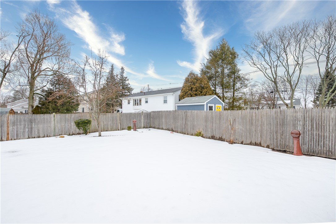 11 Larkspur Road Warwick, RI 02886 - Photo 18 of 22 Gallery Image 18