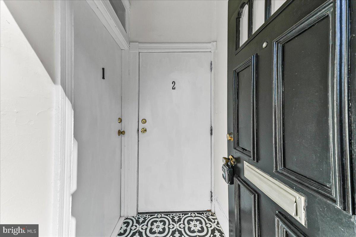 3654 Calumet Street Philadelphia, PA 19129 - Photo 5 of 33