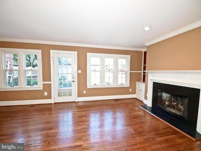 7279 Evans Mill Road McLean, VA 22101 - Photo 7 of 13 Family Room