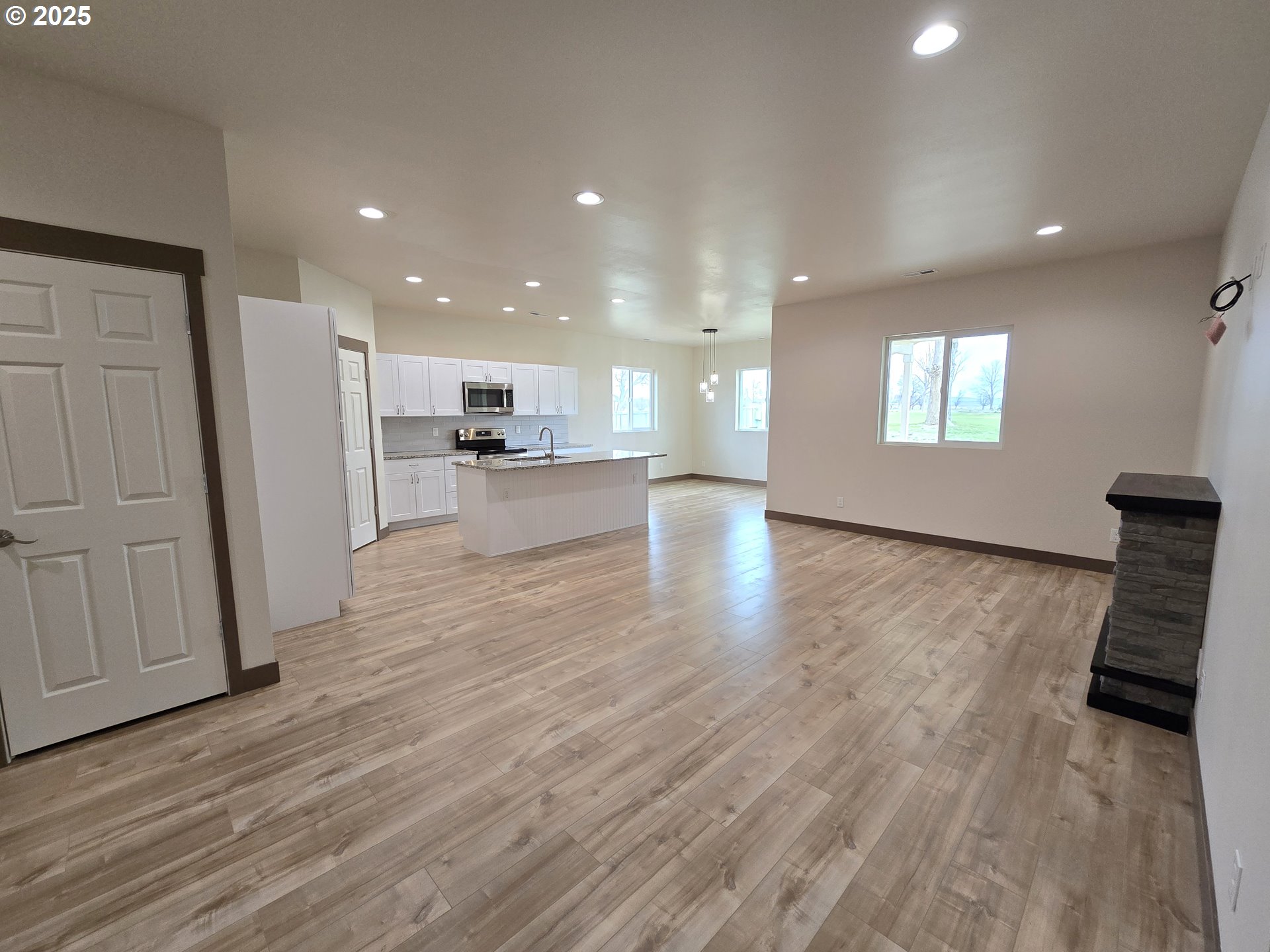 320 Riverwood Court Umatilla, OR 97882 - Photo 4 of 18