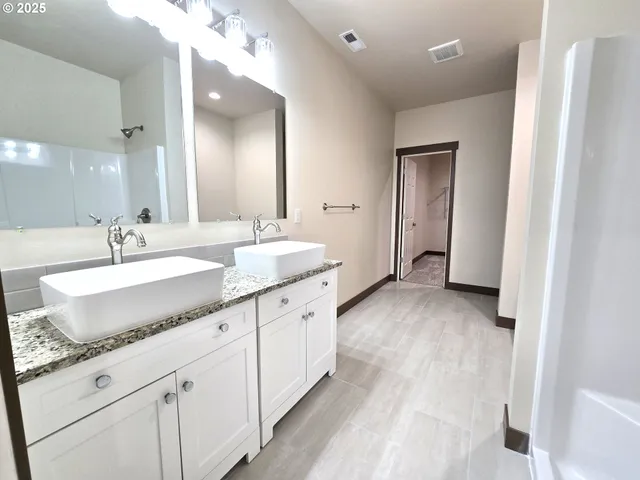 $372,000 | 320 Riverwood Court, Umatilla, OR 97882